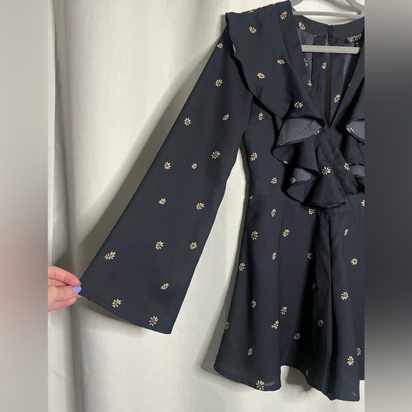 Topshop Navy Blue and Cream Floral Ruffle Long Sleeve Romper 6 - Picture 6 of 11